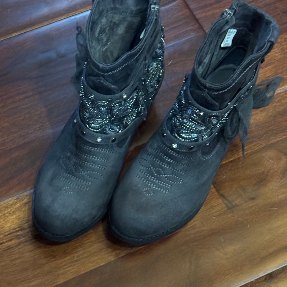 Not Rated Womens Midas Faux Suede Western Ankle Boots - Sz 8 - Picture 5 of 13
